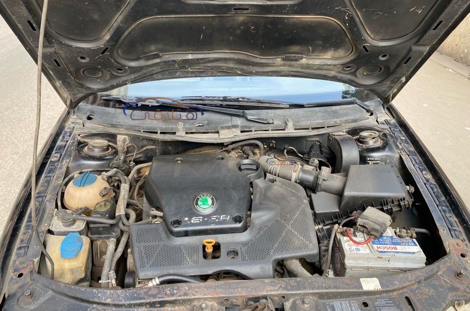 Octavia A4 Skoda أسود