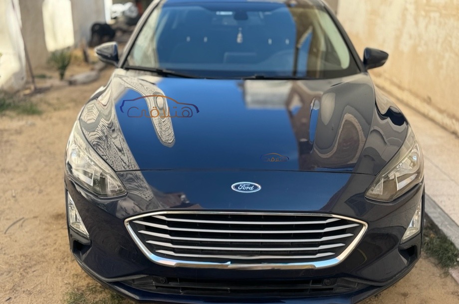 Focus Ford Dark blue