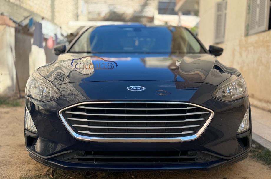 Focus Ford Dark blue