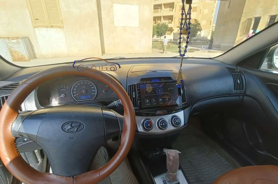 Elantra HD Hyundai برونزي