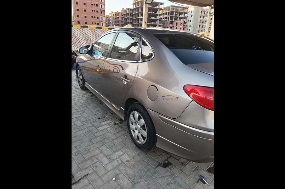Elantra HD Hyundai برونزي