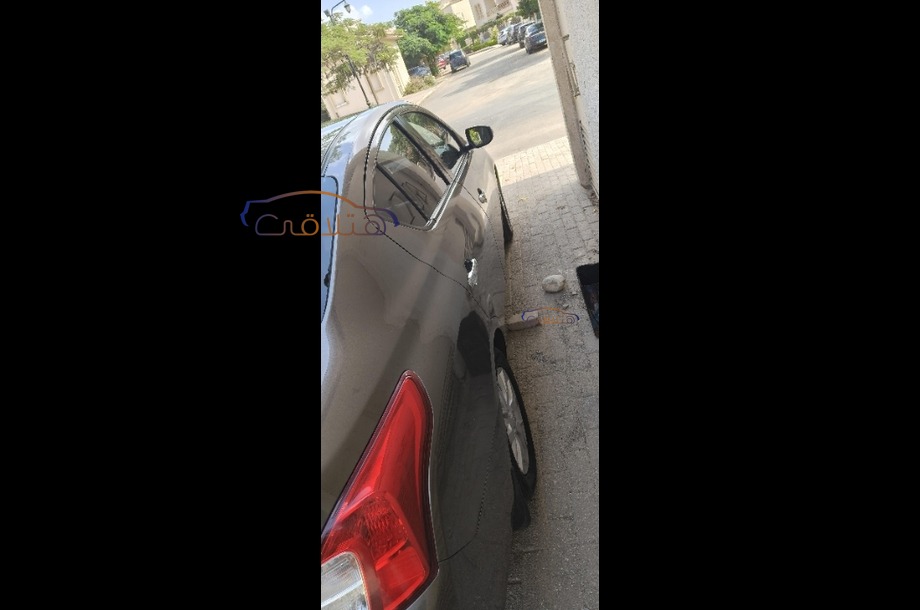 Sunny Nissan برونزي