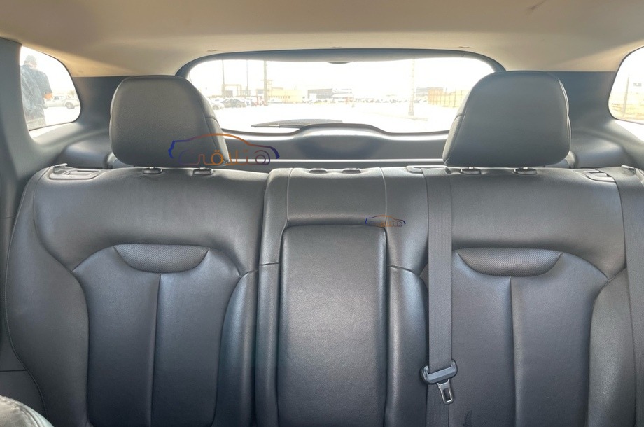 Kadjar Renault احمر