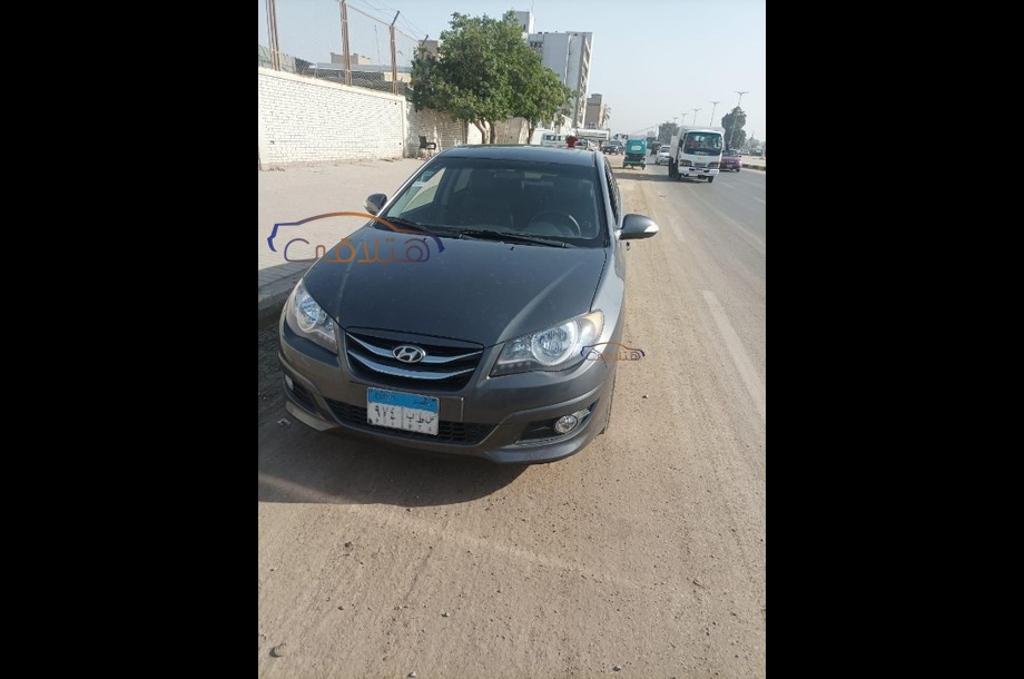 Elantra HD Hyundai Dark grey