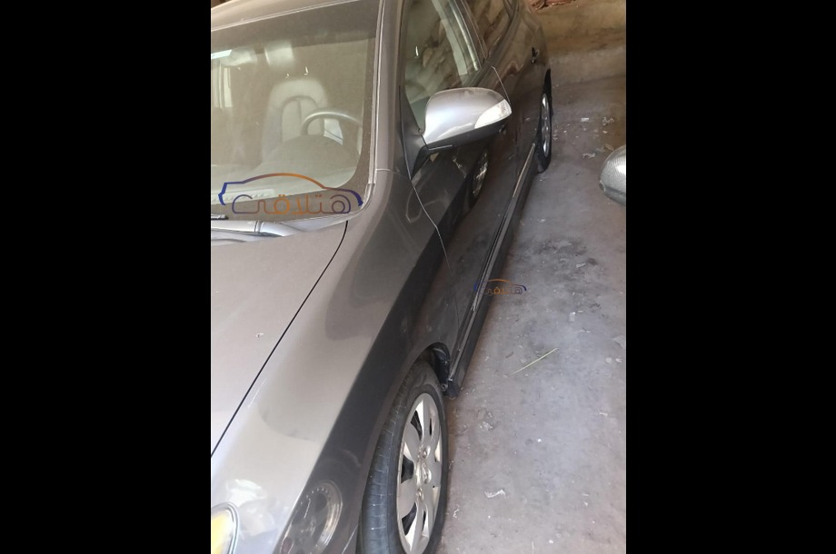 Elantra HD Hyundai Dark grey