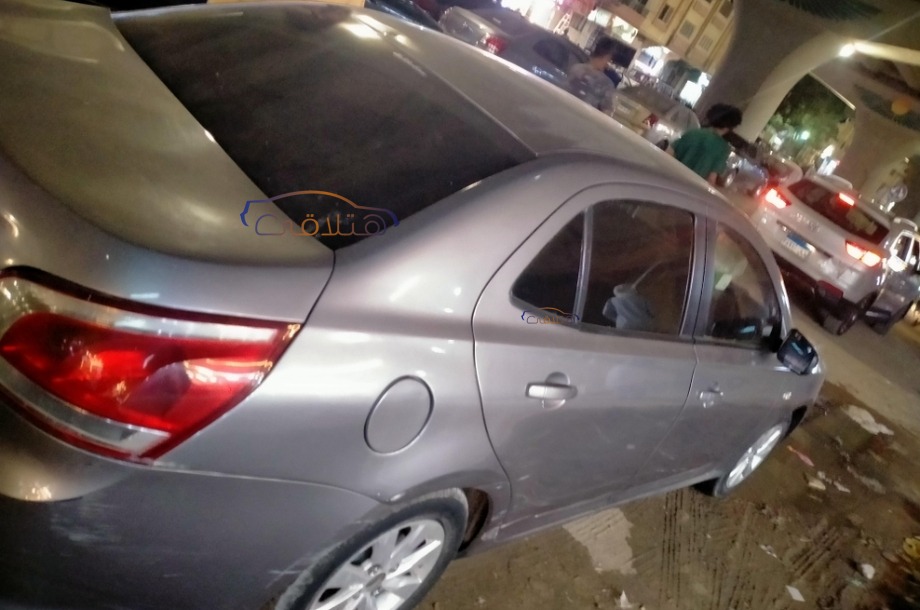 Optra Chevrolet رمادي