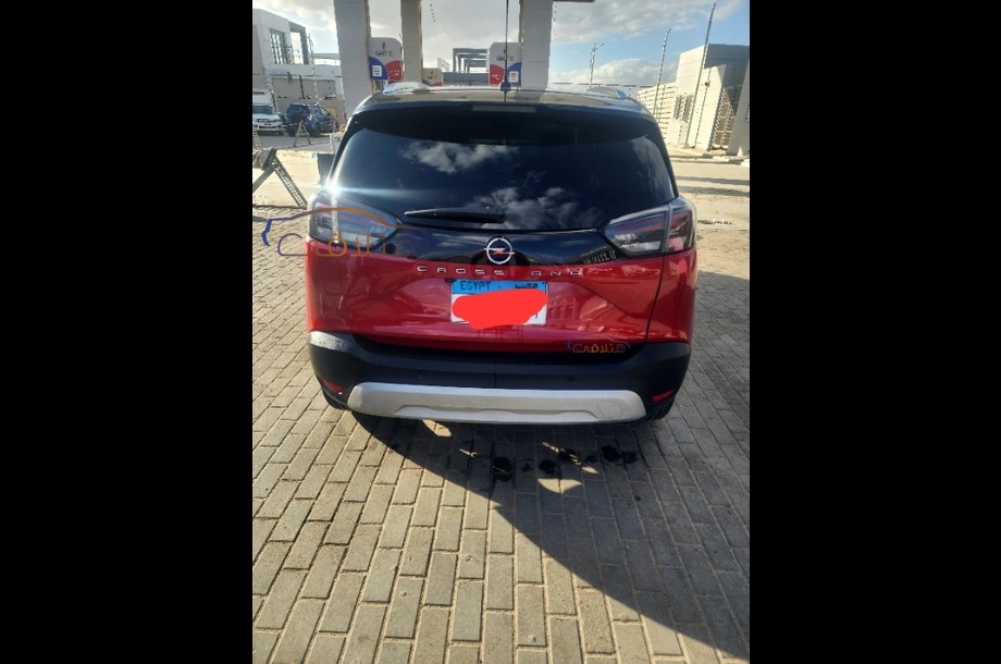 Crossland Opel احمر