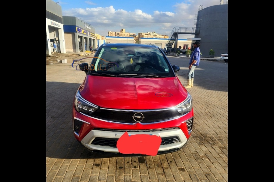 Crossland Opel احمر