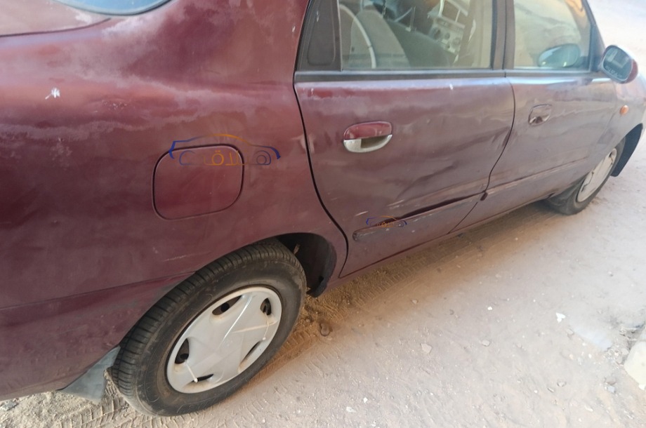 Lanos Chevrolet Dark red