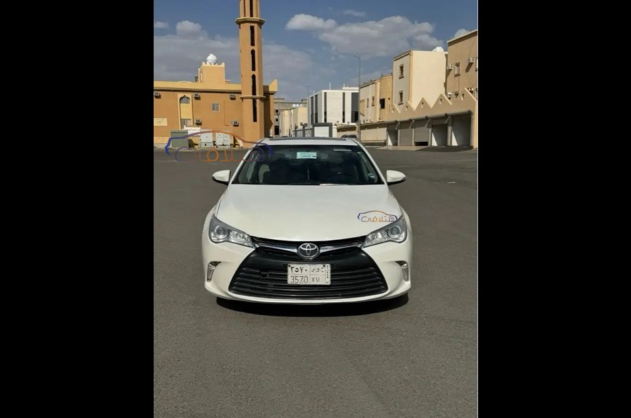 Camry Toyota White