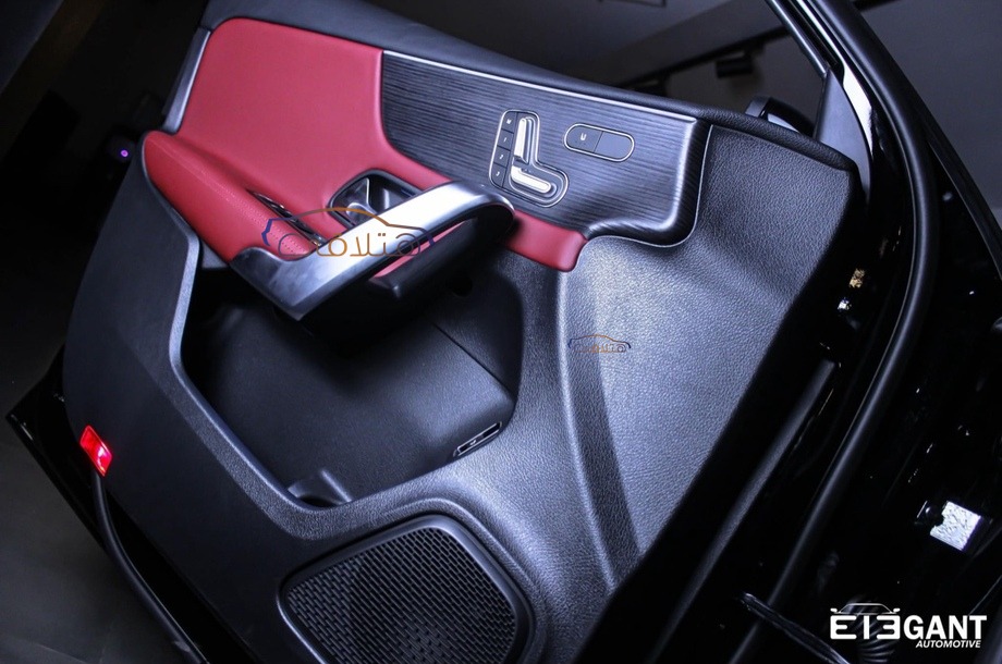 A 200 Mercedes أسود