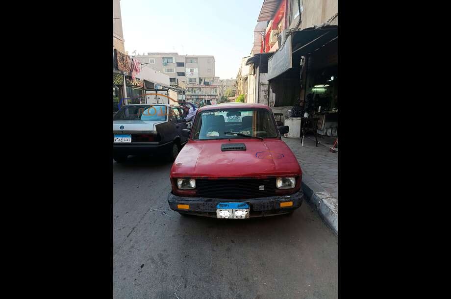 127 Fiat احمر