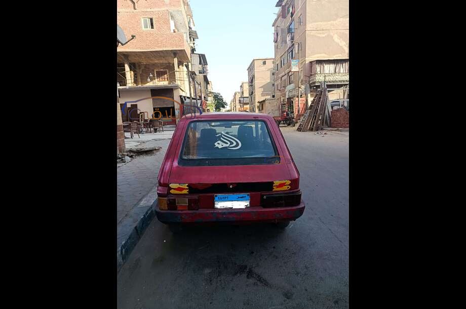 127 Fiat احمر