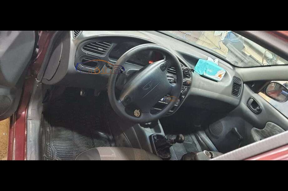 Lanos Daewoo Dark red