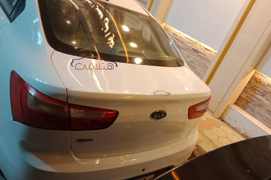 Rio Kia أبيض