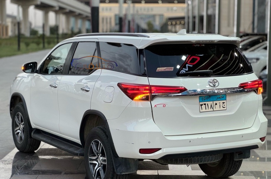 Fortuner Toyota White