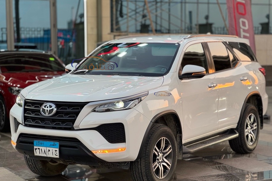 Fortuner Toyota White