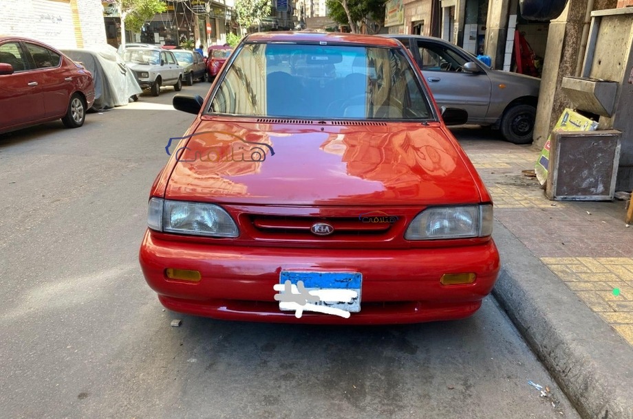 Pride Kia احمر