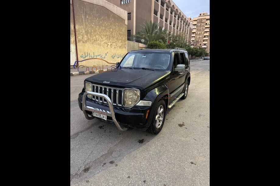 Cherokee Jeep Black