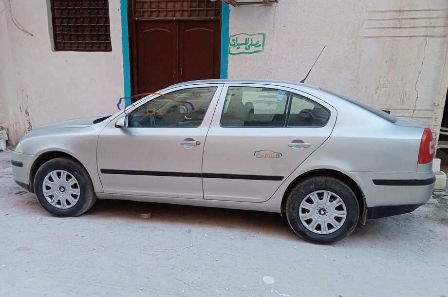 Octavia A5 Skoda فضي