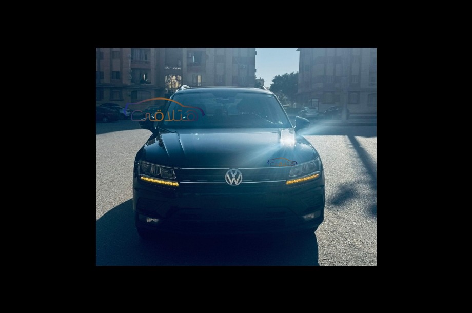 Passat Volkswagen أسود