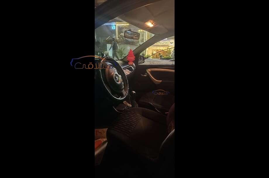 Sandero Renault Black