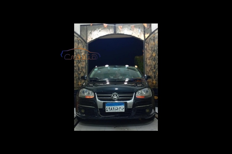 Jetta Volkswagen أسود