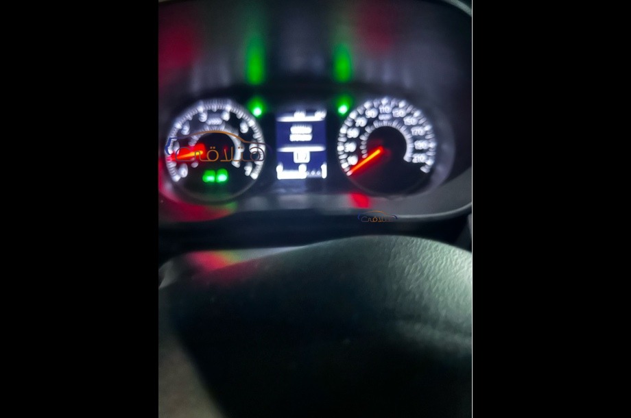 Duster Renault أزرق