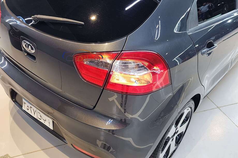 Rio Kia فضي