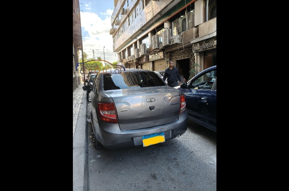 Granta Lada فيراني