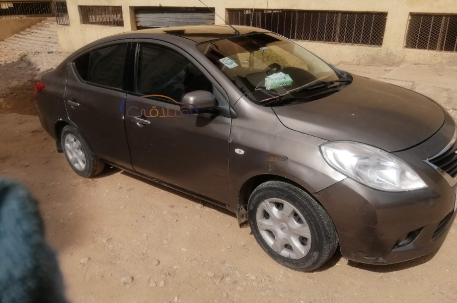 Sunny Nissan برونزي