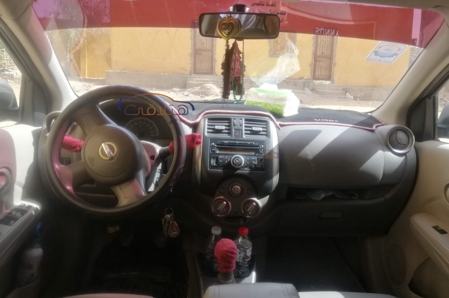 Sunny Nissan برونزي