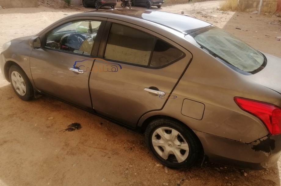 Sunny Nissan برونزي