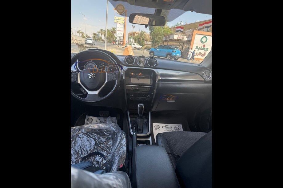 Vitara Suzuki رمادي