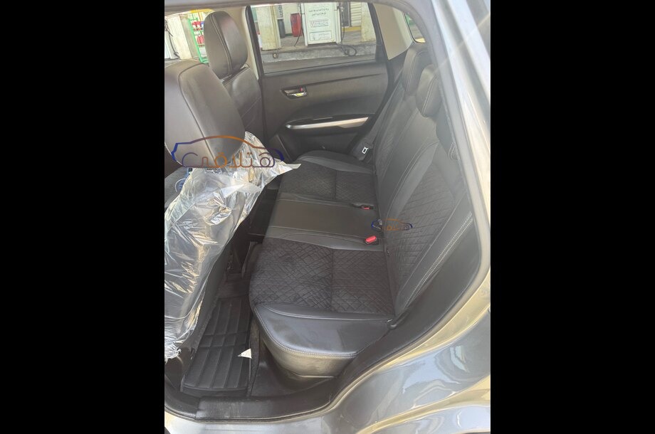 Vitara Suzuki رمادي