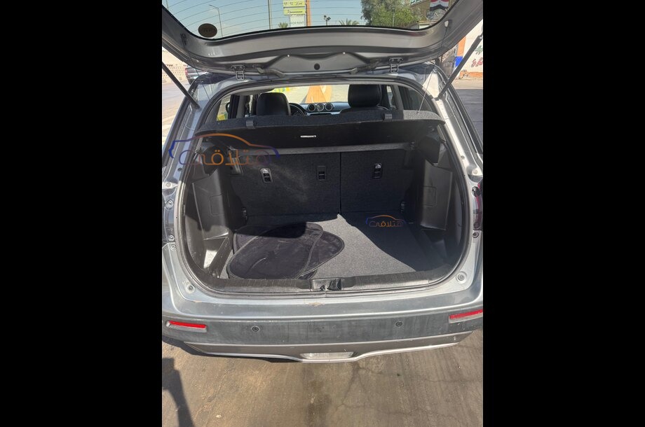 Vitara Suzuki رمادي