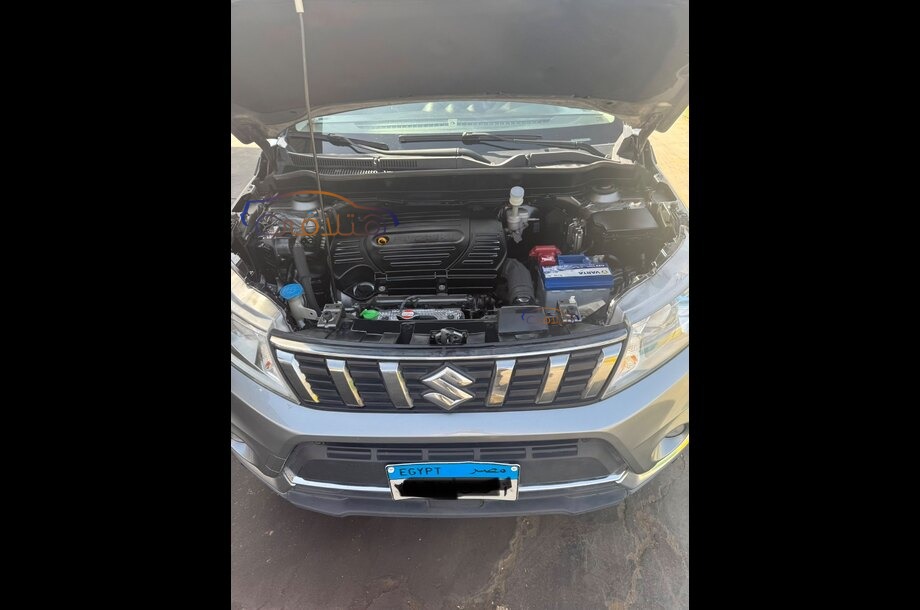 Vitara Suzuki رمادي