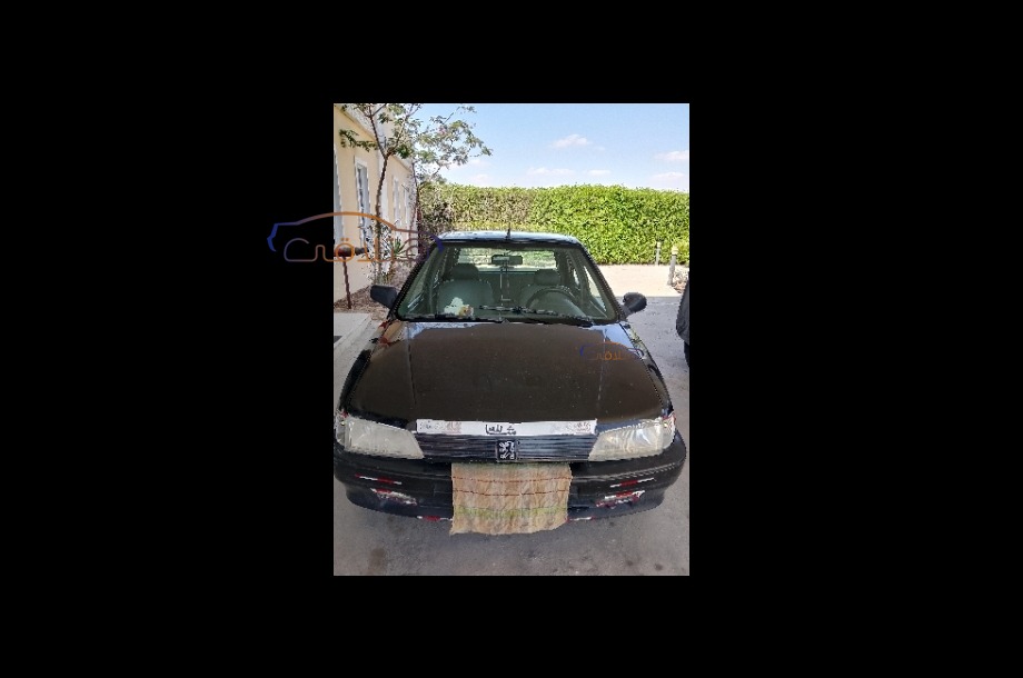 106 Peugeot أسود