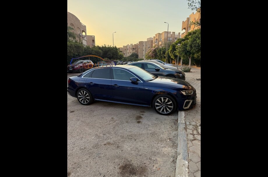 A4 Audi أزرق