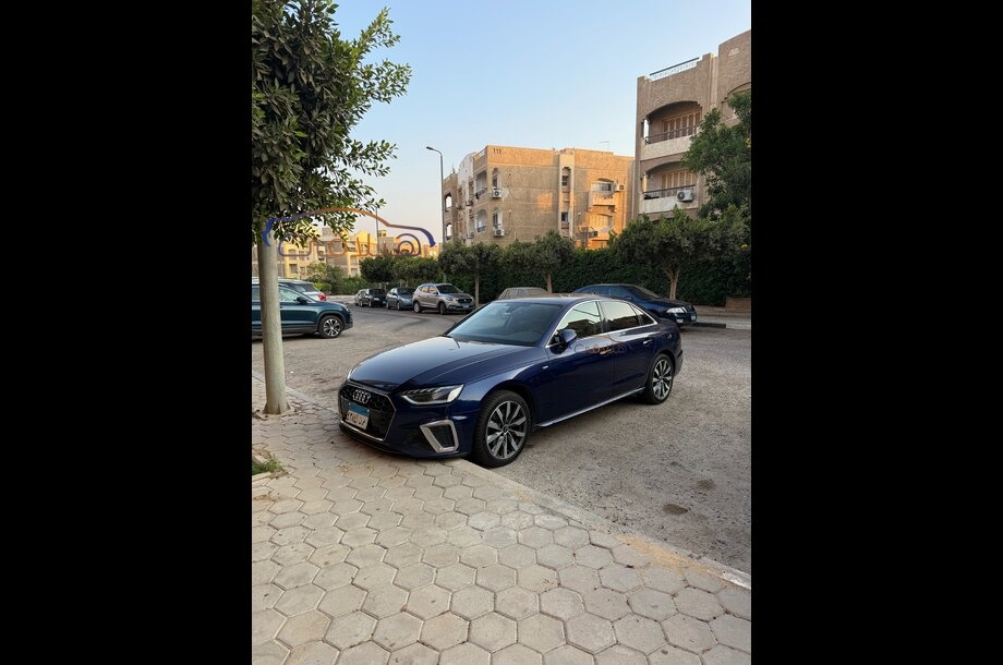 A4 Audi أزرق