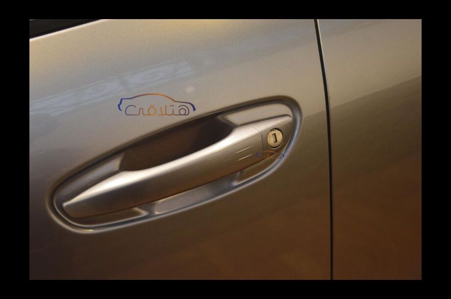 C4 Grand Picasso Citroën فضي