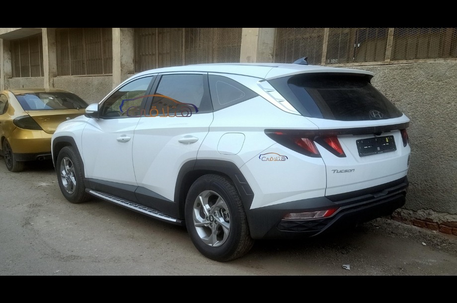 Tucson Hyundai White