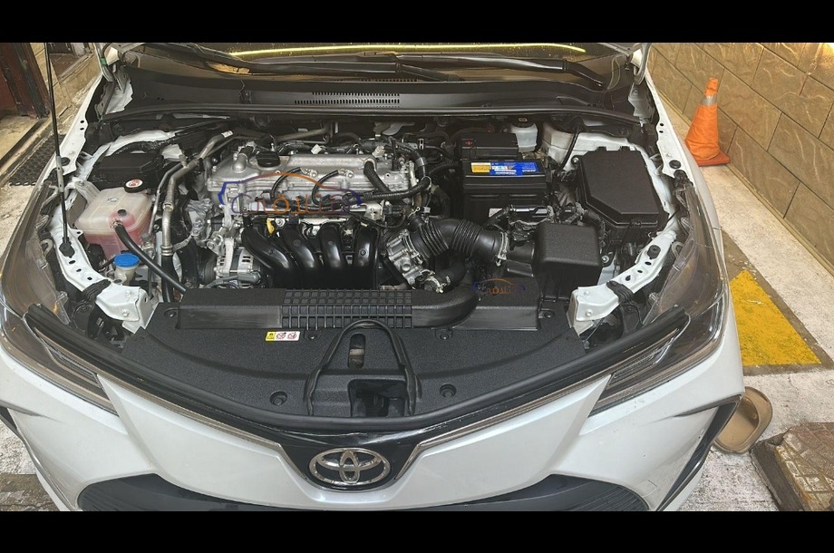 Corolla Toyota أبيض