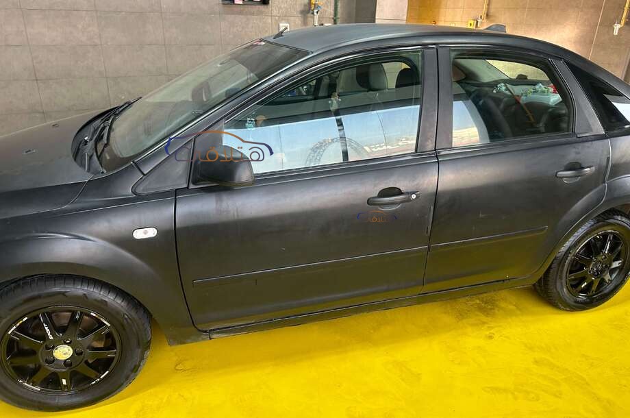 Focus Ford Black