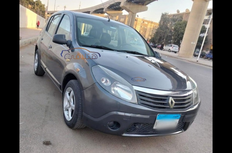 Sandero Renault Dark grey