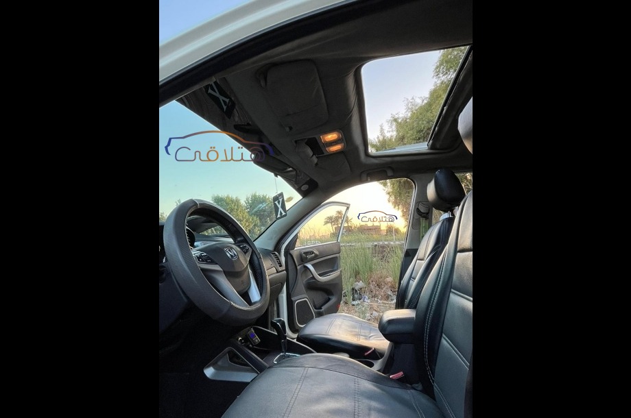 CS 35 Changan أبيض