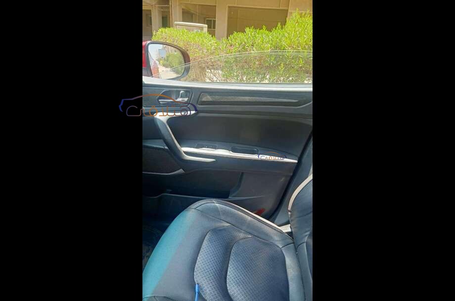 S3 Jac احمر غامق