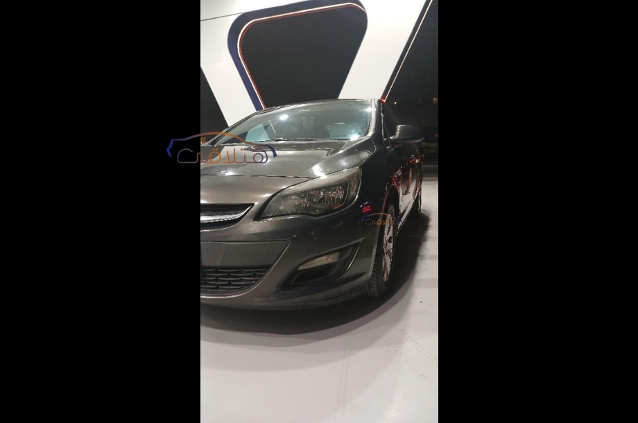 Astra Opel رمادي