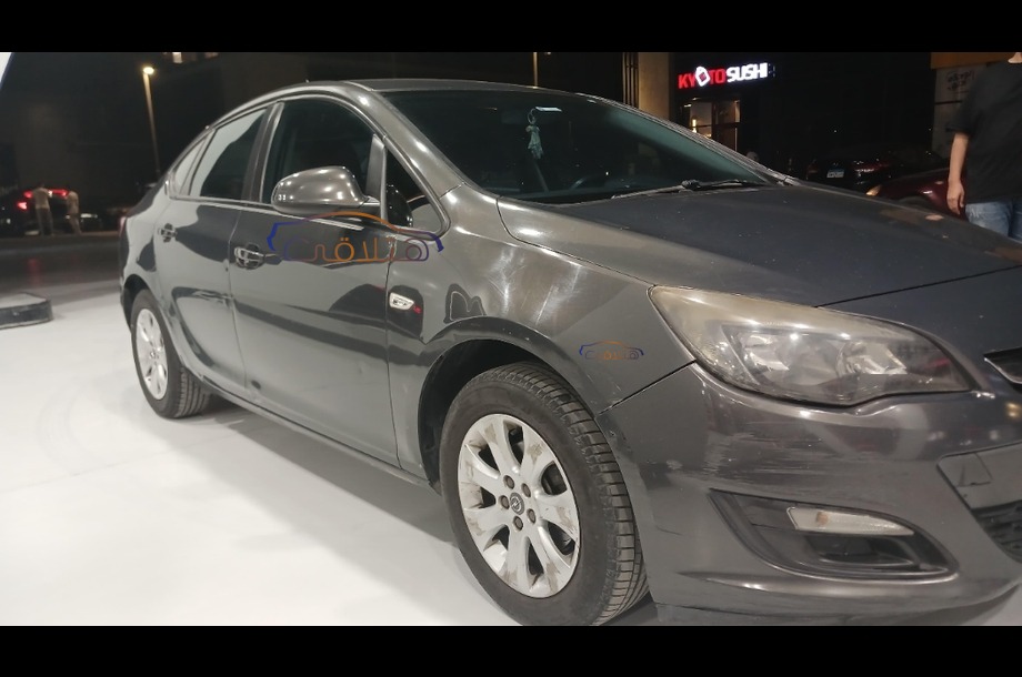 Astra Opel رمادي