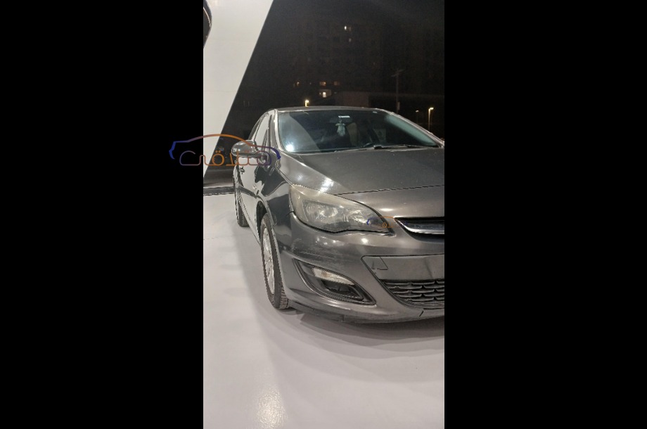 Astra Opel رمادي